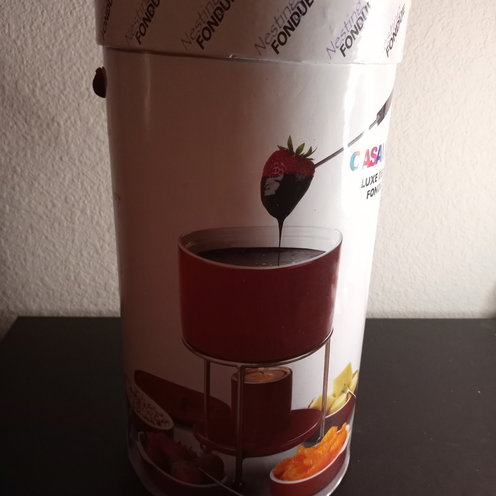 DELUXE DESSERT FONDUE CASAMODA 16 PIECE NESTING FONDUE SET -  NEW IN BOX